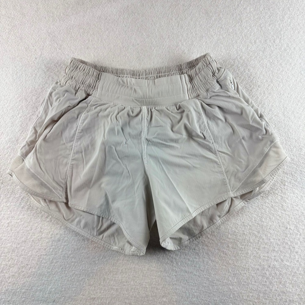 Lululemon Hotty Hot High-Rise Lined Shorts Light Grey Women Size 4 2.5 Inseam